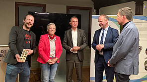 V.l. David Horn (EUD Halle-Saalekreis), Katharina Brederlow (Stadt Halle), Macro Tullner MdL, Wulf Gallert (Vize-Präsident Landtag Sachsen-Anhalt), Dr. Alexander Vogt (EUD Halle-Saalekreis)