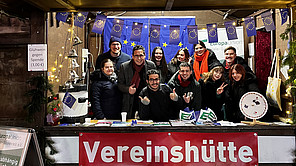 Der Stand der Europa-Union Halle-Saalekreis e.V. auf dem Weihnachtsmarkt in Halle